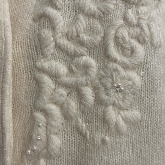 Carriage Court Vintage Sweater Cardigan Women Size Medium 10/12 Cream 80s - Picture 5 of 9